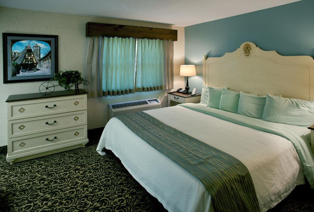 Helendorf River Inn, Suites & Conference Center Bagian luar foto