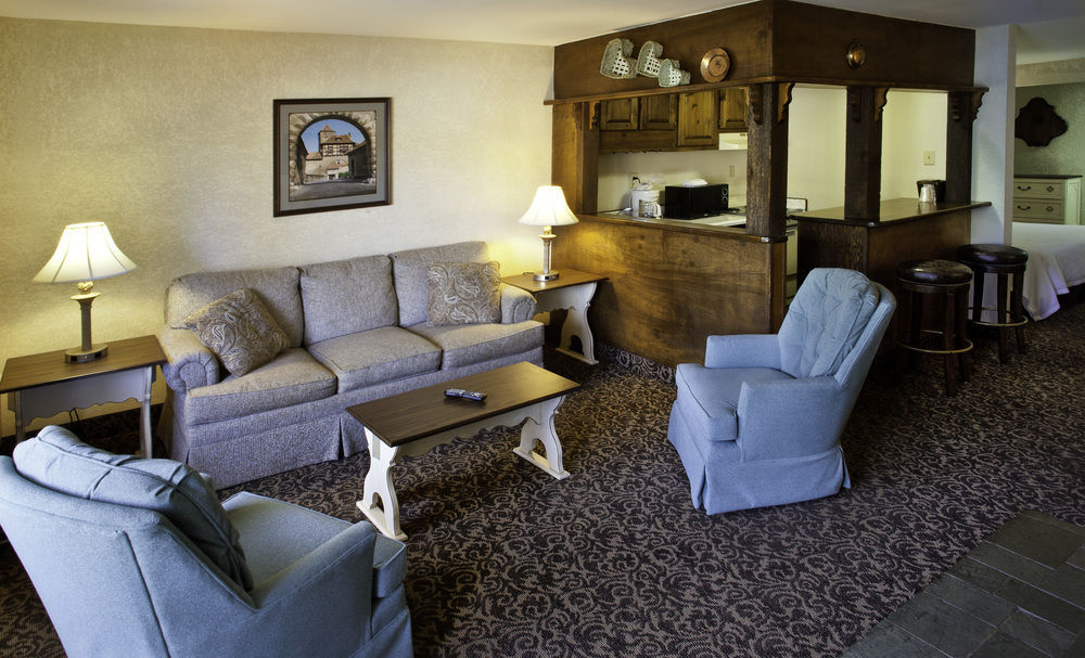 Helendorf River Inn, Suites & Conference Center Bagian luar foto